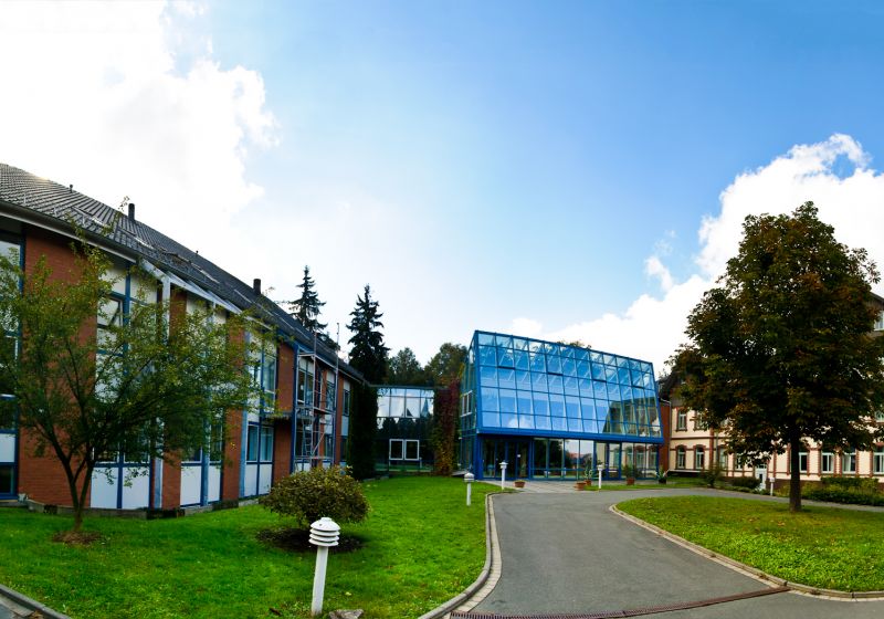 Fachklinik Klosterwald Das Gebäude der Fachklinik Klosterwald